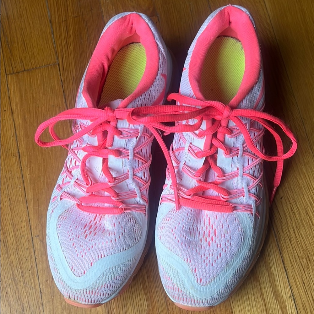 Like New!! Youth Nike Pink and White AirMax Performance Sneakers